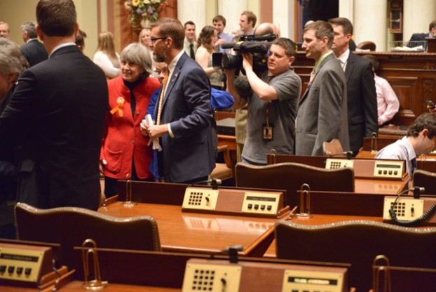 scott dibble escorts karen clark from the house chamber